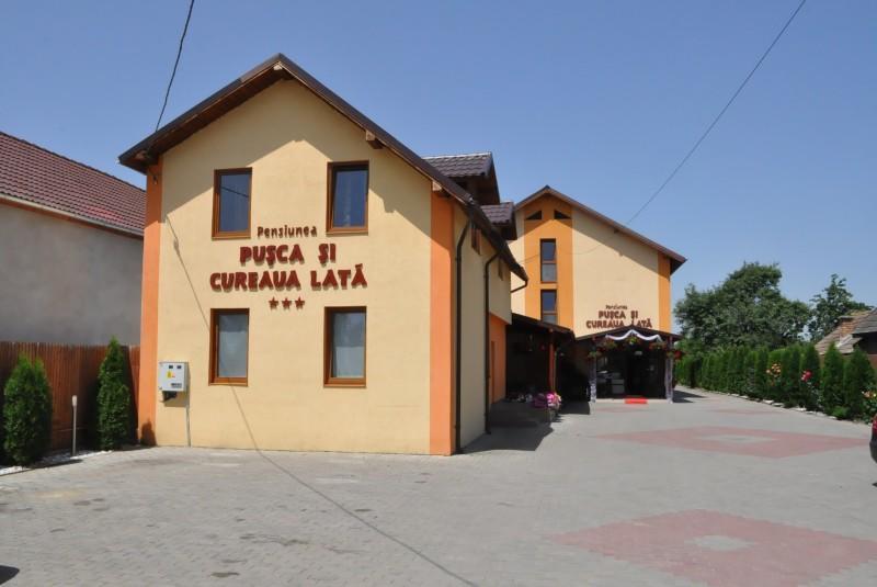 Pensiunea Pusca si Cureaua Lata Turda Exterior foto